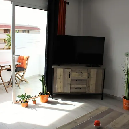 Modern And Lovely In Cristianos 아파트