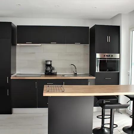 Modern And Lovely In Cristianos Los Cristianos (Tenerife)