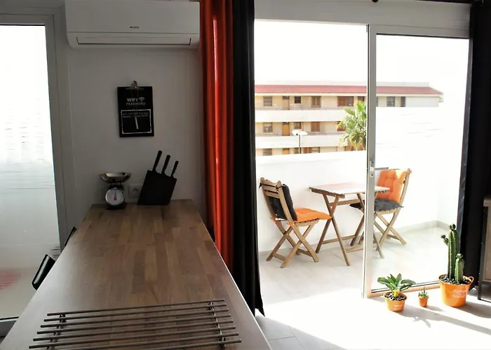 Modern And Lovely In Cristianos 아파트